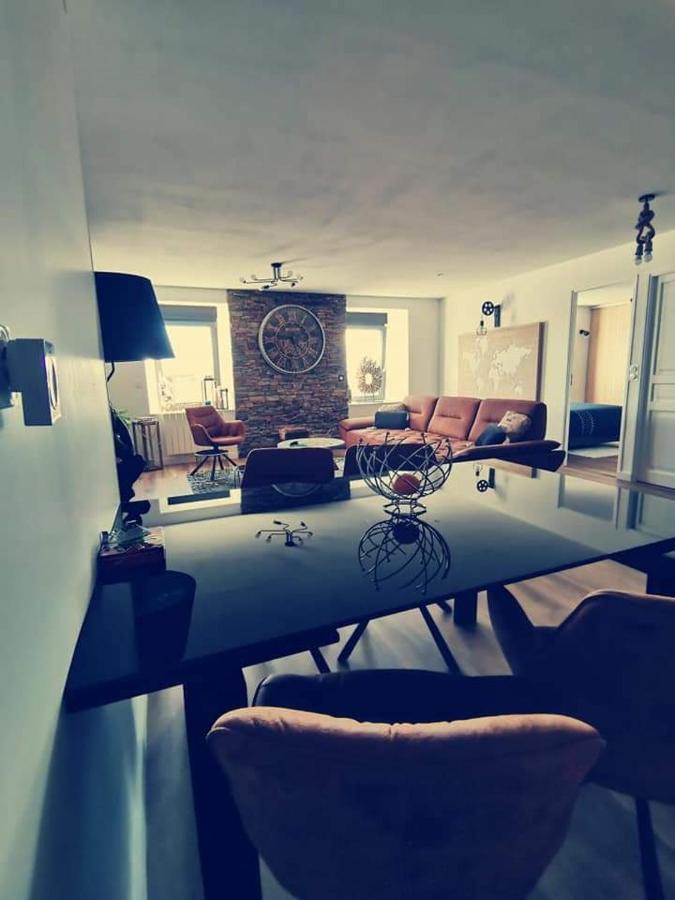 Ferienwohnung Loft 100M2 Neuf Entierement Equipee Callac Exterior foto